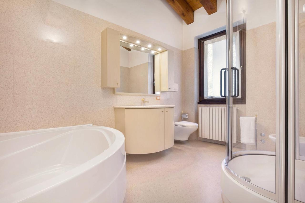 Villa Dismero-Un Oasi Di Lusso E Privacy Бренцоне-суль-Гарда Экстерьер фото